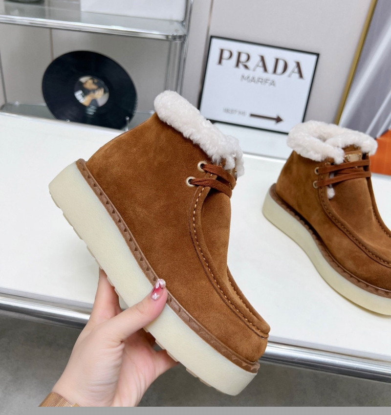 Pra*a casual shoes